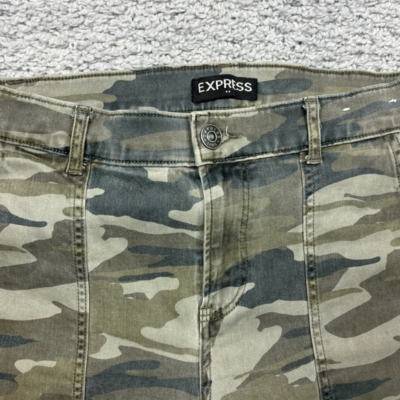 Express Jeans Womens 2 Camouflage Camo Cropped Straight High Rise Stretch Casual - Picture 4 of 5